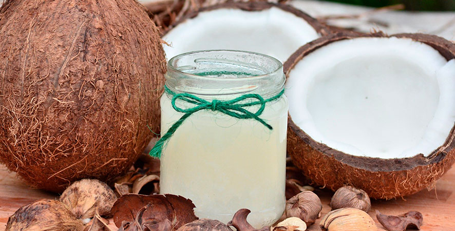 Huile de coco pour la protection du bois
